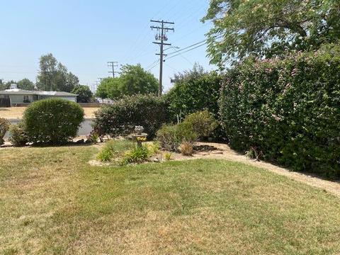 365 S Acacia Ave, Rialto, CA 92376 photo 3