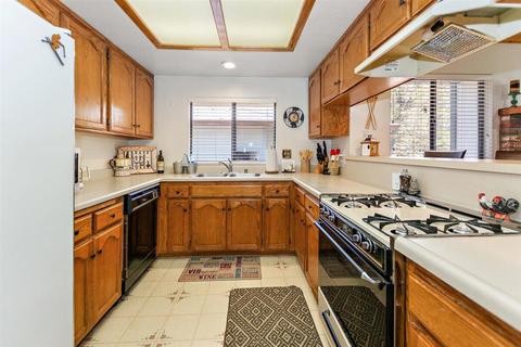 494 Wabash, Sugarloaf, CA 92386 photo 9
