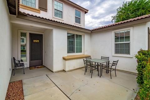 82562 Carrara Ct, Indio, CA 92203 photo 2