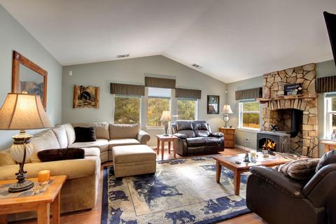 47019 Skyview Dr, Big Bear City, CA 92314 photo 9