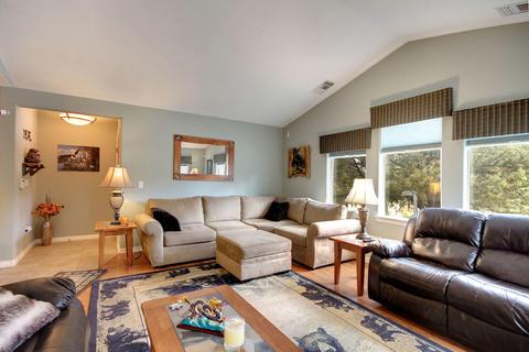 47019 Skyview Dr, Big Bear City, CA 92314 photo 7