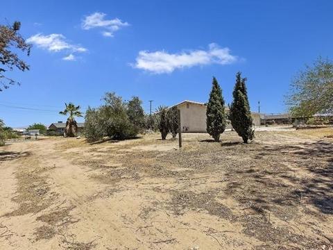 17077 Eucalyptus St, Hesperia, CA 92345 photo 21