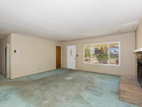17077 Eucalyptus St, Hesperia, CA 92345 photo 6