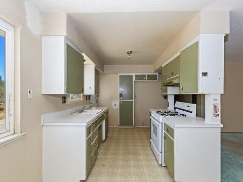 17077 Eucalyptus St, Hesperia, CA 92345 photo 9