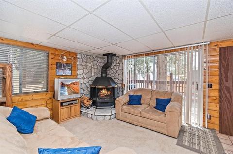 204 Wabash Ln, Sugarloaf, CA 92386 photo 7