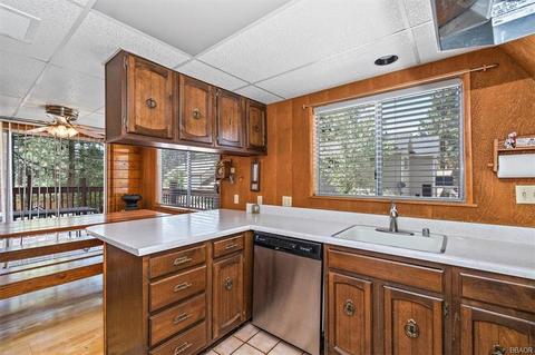 204 Wabash Ln, Sugarloaf, CA 92386 photo 15