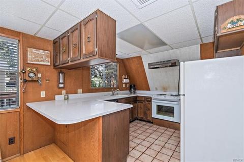 204 Wabash Ln, Sugarloaf, CA 92386 photo 12