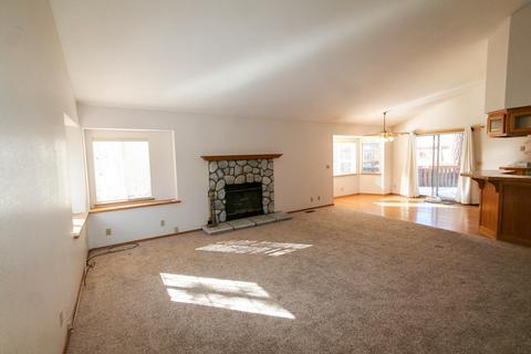 543 E Fairway Blvd, Big Bear City, CA 92314 photo 3