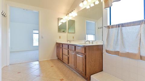 2 Champlain, Irvine, CA 92620 photo 31