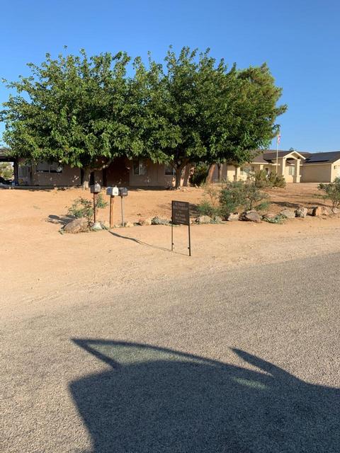 4576 Camarilla Ave, Yucca Valley, CA 92284 photo 1
