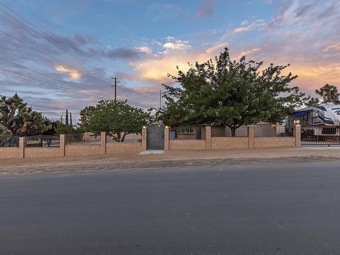 7715 Inca Trl, Yucca Valley, CA 92284 photo 2