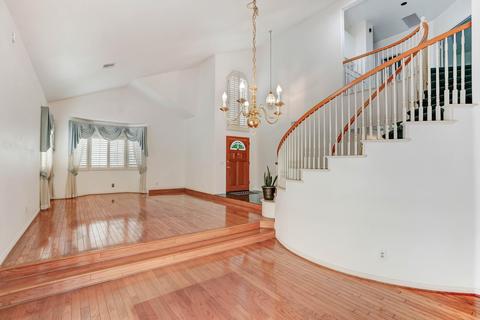 6928 Dover Ct, Highland, CA 92346 photo 2