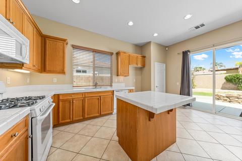 43380 Shasta Pl, Indio, CA 92201 photo 12