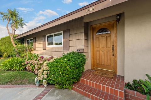 2304 E Cloverdale Ave, Orange, CA 92867 photo 1