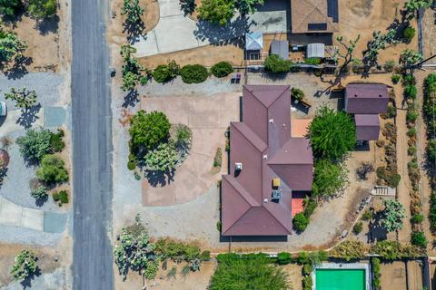 56761 Bonanza Dr, Yucca Valley, CA 92284 photo 3