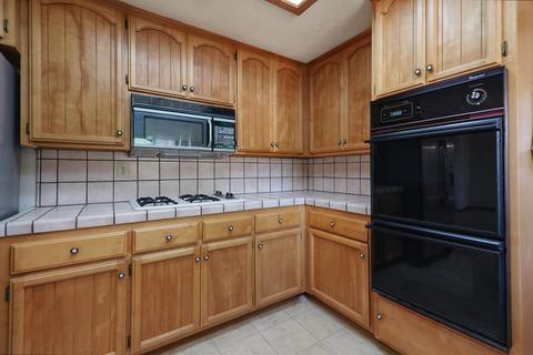 56761 Bonanza Dr, Yucca Valley, CA 92284 photo 11