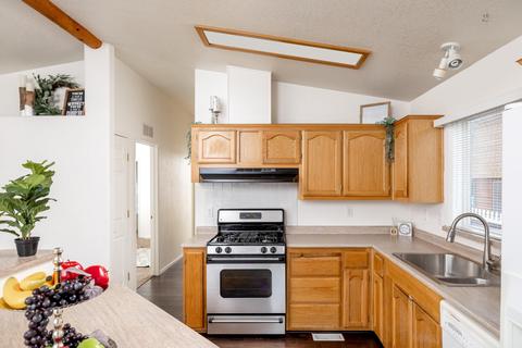 528 Pine Ln, Sugarloaf, CA 92386 photo 8