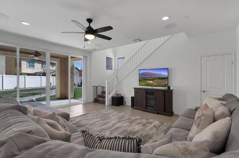 1516 Garnet Ct, Beaumont, CA 92223 photo 5