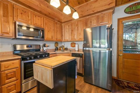 1144 Michael Ave, Big Bear City, CA 92314 photo 10