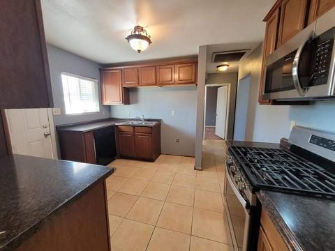 46731 Calhoun St, Indio, CA 92201 photo 1