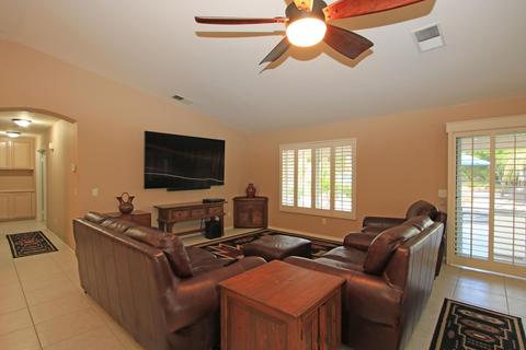 47 Sutton Pl E, Palm Desert, CA 92211 photo 3