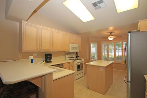 47 Sutton Pl E, Palm Desert, CA 92211 photo 13