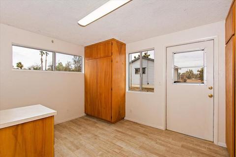 59085 Memory Ln, Yucca Valley, CA 92284 photo 15
