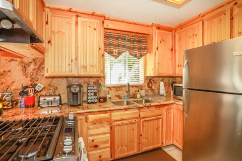 43129 Sunset Dr, Big Bear Lake, CA 92315 photo 9