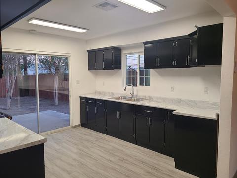 3798 Mountain View Dr, Thermal, CA 92274 photo 5