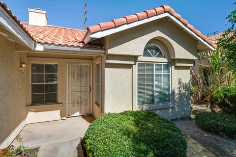 2143 E Colunga St, Colton, CA 92324 photo 2