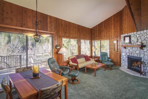 27721 Peninsula Dr, Lake Arrowhead, CA 92352 photo 8