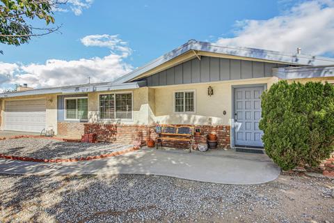 56762 Joshua Dr, Yucca Valley, CA 92284 photo 2
