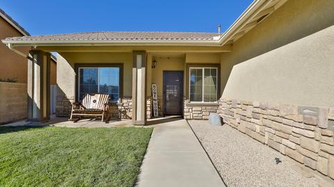 1713 Evan Way, Beaumont, CA 92223 photo 4