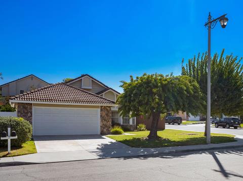 7900 E Bauer Rd, Anaheim, CA 92808 photo 1
