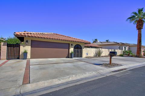 82572 Bogart Dr, Indio, CA 92201 photo 4