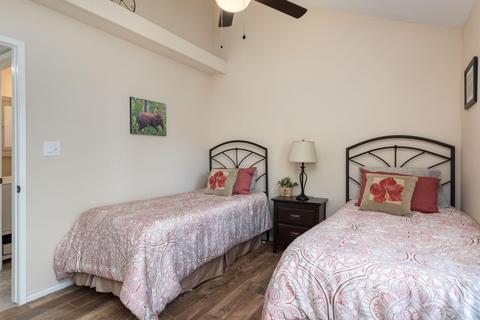 49027 Eisenhower Dr, Indio, CA 92201 photo 21