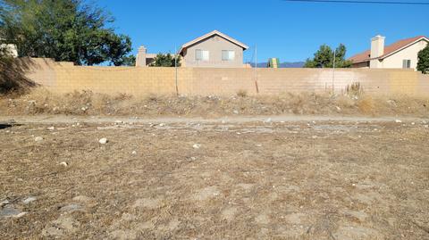 1724 W Persimmon St, Rialto, CA 92377 photo 5