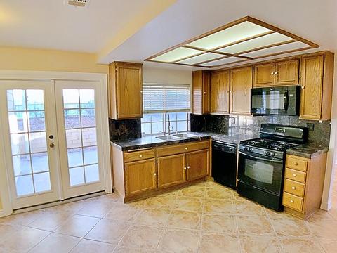 6615 Colfax Ct, Riverside, CA 92506 photo 3