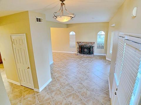 6615 Colfax Ct, Riverside, CA 92506 photo 2