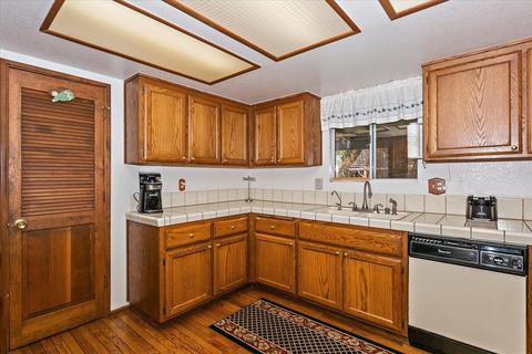 552 Division Dr, Big Bear City, CA 92314 photo 12