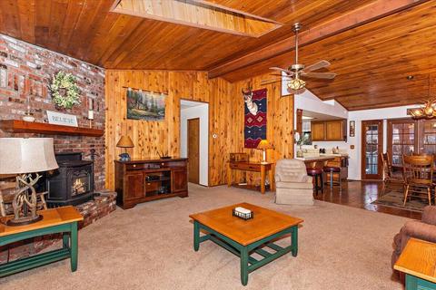 552 Division Dr, Big Bear City, CA 92314 photo 4