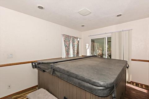 552 Division Dr, Big Bear City, CA 92314 photo 22