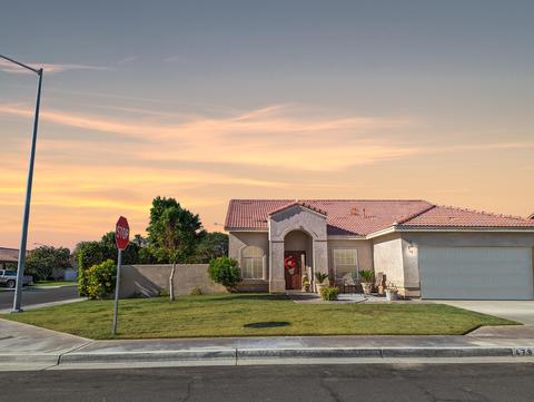 47945 Taft St, Indio, CA 92201 photo 2