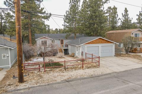 349 Sites Way, Big Bear City, CA 92314 photo 4