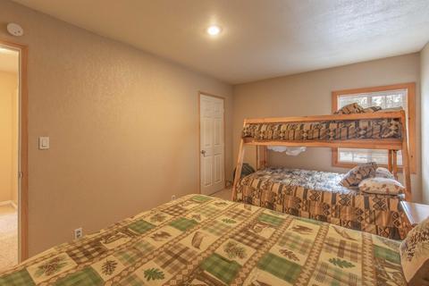 349 Sites Way, Big Bear City, CA 92314 photo 40