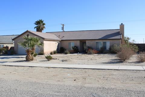 1479 Thunderbird Ave, Thermal, CA 92274 photo 1