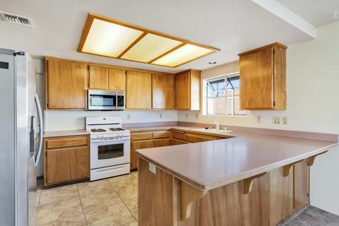 7451 Goleta Ave, Yucca Valley, CA 92284 photo 15
