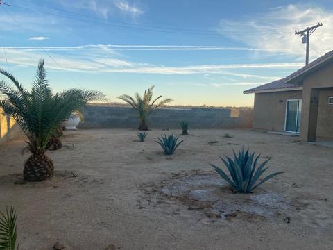 2492 Junius Ave, Thermal, CA 92274 photo 2