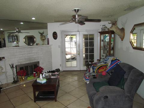 18016 Hackberry St, Hesperia, CA 92345 photo 3