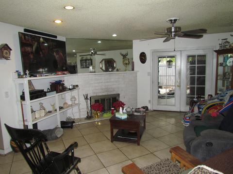 18016 Hackberry St, Hesperia, CA 92345 photo 5